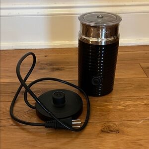 Nespresso Black Milk Frother